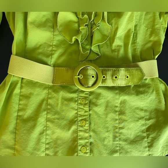Bebe lime citrus green blouse button up top with belt and ruffles women’s size M - Picture 8 of 12